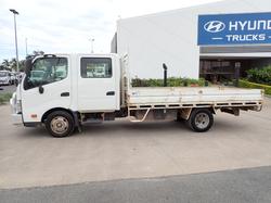 2014 HINO DUTRO 300 WHITE