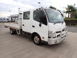 2014 HINO DUTRO 300 WHITE