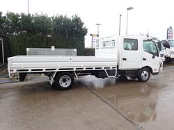 2014 HINO DUTRO 300 WHITE