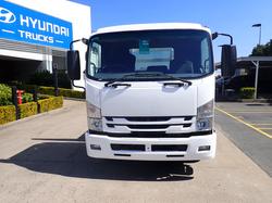 2018 ISUZU FRR 107-210 WHITE