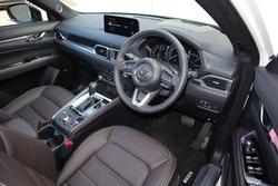 2025 Mazda
CX-5 G25 Akera