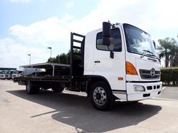 2018 HINO FG 1J WHITE