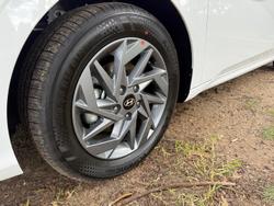 2025 Hyundai
i30 Hybrid