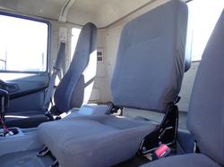 2017 MITSUBISHI FIGHTER 2427