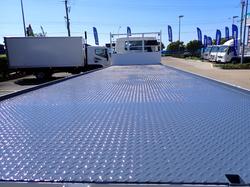 2017 MITSUBISHI FIGHTER 2427