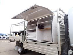 2018 ISUZU NLR 45-150