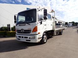 2014 HINO FD 500 - 1124 WHITE