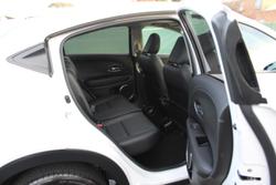 2021 Honda HR-V VTi-LX MY21 Platinum White