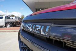 2025 Isuzu D-MAX X-TERRAIN