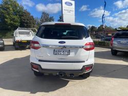 2018 Ford
Everest Trend