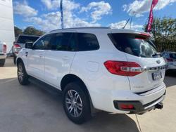 2018 Ford
Everest Trend