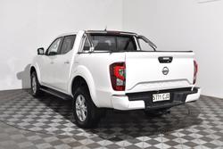 2021 Nissan
Navara ST