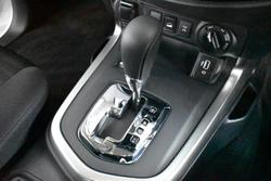 2021 Nissan
Navara ST