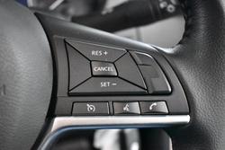 2021 Nissan
Navara ST