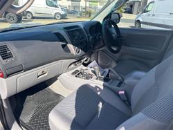 2007 Toyota Hilux SR5 KUN26R MY07 4X4 Sterling Silver