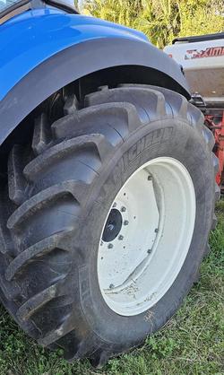2022 New Holland T5.110 Electro Command S Blue