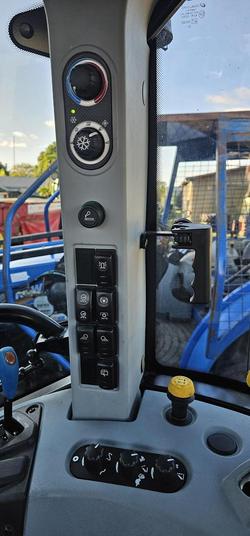2022 New Holland T5.110 Electro Command S Blue