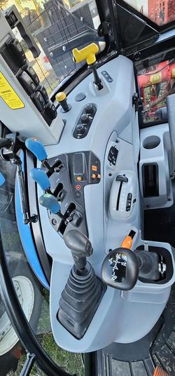 2022 New Holland T5.110 Electro Command S Blue