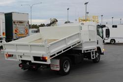 2011 Isuzu
Npr300