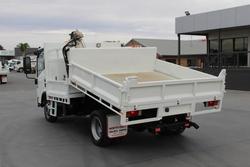 2011 Isuzu
Npr300