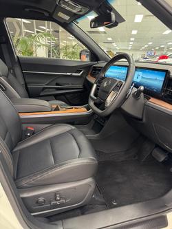 2024 KGM SsangYong Torres Ultimate J116 MY25 AWD Grand White