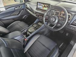 2024 Nissan
                QASHQAI ST-L