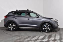 2016 Hyundai
                Tucson Highlander