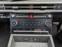 2025 Hyundai
Santa Fe Hybrid 2WD