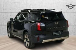 2024 MINI
Countryman S Favoured