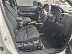 2024 Mitsubishi
Triton GLX