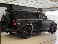 2023 Land Rover
                Defender 110 D300 X-Dynamic HSE
