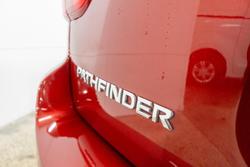 2017 Nissan
Pathfinder ST