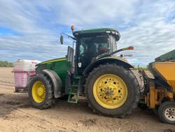 John Deere 7200R