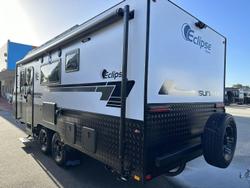 2025 Supreme 2160_C_K2e13b_T Sunray 21'6 2 Bunk