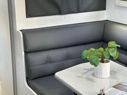 2025 Supreme 2160_C_K2e13b_T Sunray 21'6 2 Bunk