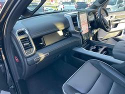2024 RAM
1500 Laramie Sport Hurricane SO RamBox