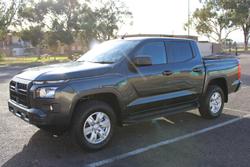 2025 Mitsubishi
Triton GLX+