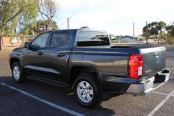 2025 Mitsubishi
Triton GLX+