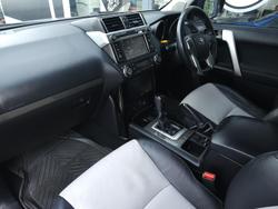 2015 Toyota Landcruiser Prado Altitude KDJ150R MY14 4X4 Dual Range Silver Pearl