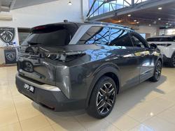 2025 Peugeot 5008 GT Premium Hybrid