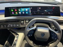 2025 Peugeot 5008 GT Premium Hybrid