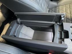 2025 Peugeot 5008 GT Premium Hybrid