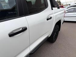 2025 Mitsubishi Triton GLX-R