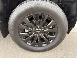2025 Mitsubishi Triton GLX-R