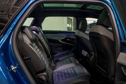 2025 Peugeot 5008 GT Premium Hybrid