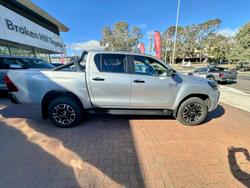2025 Toyota Hilux SR5 48V GUN126R 4X4 Dual Range Stunning Silver