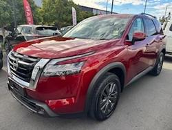 2024 Nissan Pathfinder ST-L