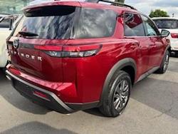 2024 Nissan Pathfinder ST-L