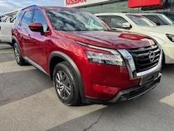 2024 Nissan Pathfinder ST-L