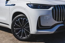 2025 Jaecoo J8 Track